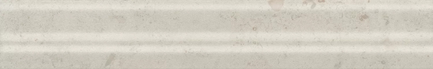 Бордюр Багет Карму бежевый светлый матовый обрезной 30x5x1,9